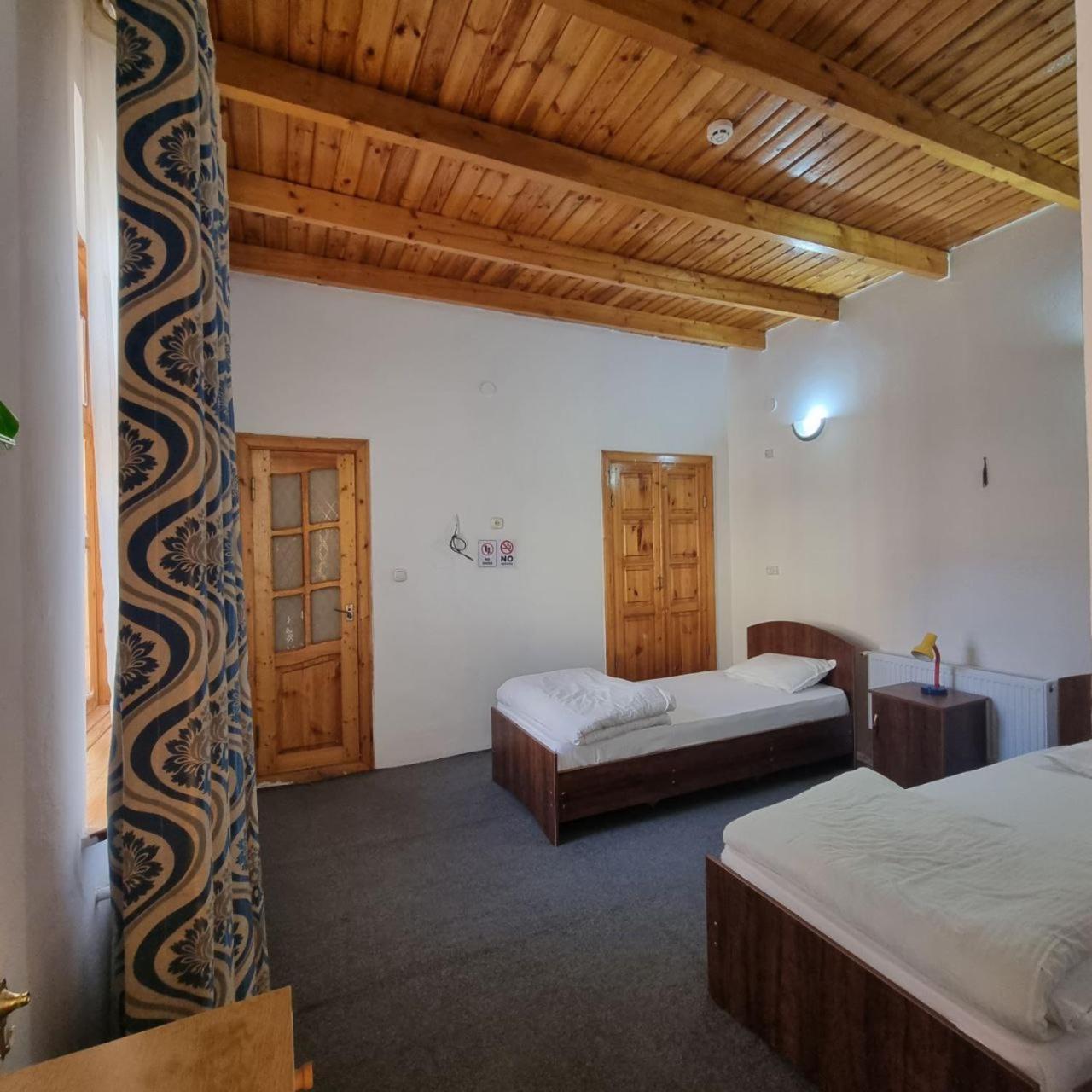 Sim-Sim Hostel & Backpackers Samarkand Exteriör bild